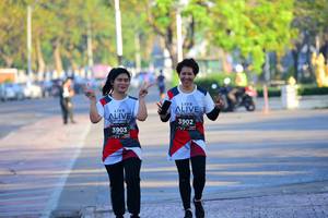 BIB: 3902, 3903
                            <button type="button" onclick="openModal(6388275)" class="btn btn-primary btn-sm float-right btn-popup" data-toggle="modal" data-target=".modal-high-quality">
                        <i class="fas fa-shopping-cart"></i> Add to Cart
                    </button>
                                            <button type="button" onclick="isThisMe(6388275, true)" class="btn btn-success btn-sm float-right btn-popup btn-isme hidden" data-toggle="tooltip" data-placement="bottom" title="นี่คือรูปของคุณใช่ไหม คลิกที่นี่เพื่อเอาเข้าอัลบั้ม">
                        <i class="fas fa-plus"></i> Add to album
                    </button>
                    <button type="button" onclick="isThisMe(6388275, false)" class="btn btn-warning btn-sm float-right btn-popup btn-isnotme hidden">
                        <i class="fas fa-ban"></i> Remove from album
                    </button>