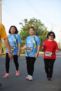 BIB: 2019, 094, 6332, 6331
                            <button type="button" onclick="openModal(6387806)" class="btn btn-primary btn-sm float-right btn-popup" data-toggle="modal" data-target=".modal-high-quality">
                        <i class="fas fa-shopping-cart"></i> Add to Cart
                    </button>
                                            <button type="button" onclick="isThisMe(6387806, true)" class="btn btn-success btn-sm float-right btn-popup btn-isme hidden" data-toggle="tooltip" data-placement="bottom" title="นี่คือรูปของคุณใช่ไหม คลิกที่นี่เพื่อเอาเข้าอัลบั้ม">
                        <i class="fas fa-plus"></i> Add to album
                    </button>
                    <button type="button" onclick="isThisMe(6387806, false)" class="btn btn-warning btn-sm float-right btn-popup btn-isnotme hidden">
                        <i class="fas fa-ban"></i> Remove from album
                    </button>