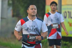 BIB: 3043, 209, 128
                            <button type="button" onclick="openModal(6411881)" class="btn btn-primary btn-sm float-right btn-popup" data-toggle="modal" data-target=".modal-high-quality">
                        <i class="fas fa-shopping-cart"></i> Add to Cart
                    </button>
                                            <button type="button" onclick="isThisMe(6411881, true)" class="btn btn-success btn-sm float-right btn-popup btn-isme hidden" data-toggle="tooltip" data-placement="bottom" title="นี่คือรูปของคุณใช่ไหม คลิกที่นี่เพื่อเอาเข้าอัลบั้ม">
                        <i class="fas fa-plus"></i> Add to album
                    </button>
                    <button type="button" onclick="isThisMe(6411881, false)" class="btn btn-warning btn-sm float-right btn-popup btn-isnotme hidden">
                        <i class="fas fa-ban"></i> Remove from album
                    </button>