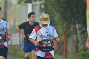 BIB: 128, 3008
                            <button type="button" onclick="openModal(6412089)" class="btn btn-primary btn-sm float-right btn-popup" data-toggle="modal" data-target=".modal-high-quality">
                        <i class="fas fa-shopping-cart"></i> Add to Cart
                    </button>
                                            <button type="button" onclick="isThisMe(6412089, true)" class="btn btn-success btn-sm float-right btn-popup btn-isme hidden" data-toggle="tooltip" data-placement="bottom" title="นี่คือรูปของคุณใช่ไหม คลิกที่นี่เพื่อเอาเข้าอัลบั้ม">
                        <i class="fas fa-plus"></i> Add to album
                    </button>
                    <button type="button" onclick="isThisMe(6412089, false)" class="btn btn-warning btn-sm float-right btn-popup btn-isnotme hidden">
                        <i class="fas fa-ban"></i> Remove from album
                    </button>