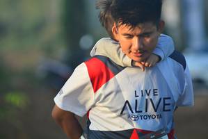 BIB: 2011
                            <button type="button" onclick="openModal(6418553)" class="btn btn-primary btn-sm float-right btn-popup" data-toggle="modal" data-target=".modal-high-quality">
                        <i class="fas fa-shopping-cart"></i> Add to Cart
                    </button>
                                            <button type="button" onclick="isThisMe(6418553, true)" class="btn btn-success btn-sm float-right btn-popup btn-isme hidden" data-toggle="tooltip" data-placement="bottom" title="นี่คือรูปของคุณใช่ไหม คลิกที่นี่เพื่อเอาเข้าอัลบั้ม">
                        <i class="fas fa-plus"></i> Add to album
                    </button>
                    <button type="button" onclick="isThisMe(6418553, false)" class="btn btn-warning btn-sm float-right btn-popup btn-isnotme hidden">
                        <i class="fas fa-ban"></i> Remove from album
                    </button>