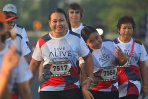 BIB: 7517, 7560
                            <button type="button" onclick="openModal(6417497)" class="btn btn-primary btn-sm float-right btn-popup" data-toggle="modal" data-target=".modal-high-quality">
                        <i class="fas fa-shopping-cart"></i> Add to Cart
                    </button>
                                            <button type="button" onclick="isThisMe(6417497, true)" class="btn btn-success btn-sm float-right btn-popup btn-isme hidden" data-toggle="tooltip" data-placement="bottom" title="นี่คือรูปของคุณใช่ไหม คลิกที่นี่เพื่อเอาเข้าอัลบั้ม">
                        <i class="fas fa-plus"></i> Add to album
                    </button>
                    <button type="button" onclick="isThisMe(6417497, false)" class="btn btn-warning btn-sm float-right btn-popup btn-isnotme hidden">
                        <i class="fas fa-ban"></i> Remove from album
                    </button>