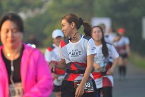 BIB: 128
                            <button type="button" onclick="openModal(6416813)" class="btn btn-primary btn-sm float-right btn-popup" data-toggle="modal" data-target=".modal-high-quality">
                        <i class="fas fa-shopping-cart"></i> Add to Cart
                    </button>
                                            <button type="button" onclick="isThisMe(6416813, true)" class="btn btn-success btn-sm float-right btn-popup btn-isme hidden" data-toggle="tooltip" data-placement="bottom" title="นี่คือรูปของคุณใช่ไหม คลิกที่นี่เพื่อเอาเข้าอัลบั้ม">
                        <i class="fas fa-plus"></i> Add to album
                    </button>
                    <button type="button" onclick="isThisMe(6416813, false)" class="btn btn-warning btn-sm float-right btn-popup btn-isnotme hidden">
                        <i class="fas fa-ban"></i> Remove from album
                    </button>