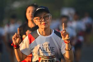 BIB: 
                            <button type="button" onclick="openModal(6404907)" class="btn btn-primary btn-sm float-right btn-popup" data-toggle="modal" data-target=".modal-high-quality">
                        <i class="fas fa-shopping-cart"></i> Add to Cart
                    </button>
                                            <button type="button" onclick="isThisMe(6404907, true)" class="btn btn-success btn-sm float-right btn-popup btn-isme hidden" data-toggle="tooltip" data-placement="bottom" title="นี่คือรูปของคุณใช่ไหม คลิกที่นี่เพื่อเอาเข้าอัลบั้ม">
                        <i class="fas fa-plus"></i> Add to album
                    </button>
                    <button type="button" onclick="isThisMe(6404907, false)" class="btn btn-warning btn-sm float-right btn-popup btn-isnotme hidden">
                        <i class="fas fa-ban"></i> Remove from album
                    </button>