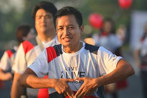 BIB: 
                            <button type="button" onclick="openModal(6417736)" class="btn btn-primary btn-sm float-right btn-popup" data-toggle="modal" data-target=".modal-high-quality">
                        <i class="fas fa-shopping-cart"></i> Add to Cart
                    </button>
                                            <button type="button" onclick="isThisMe(6417736, true)" class="btn btn-success btn-sm float-right btn-popup btn-isme hidden" data-toggle="tooltip" data-placement="bottom" title="นี่คือรูปของคุณใช่ไหม คลิกที่นี่เพื่อเอาเข้าอัลบั้ม">
                        <i class="fas fa-plus"></i> Add to album
                    </button>
                    <button type="button" onclick="isThisMe(6417736, false)" class="btn btn-warning btn-sm float-right btn-popup btn-isnotme hidden">
                        <i class="fas fa-ban"></i> Remove from album
                    </button>