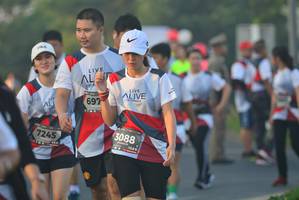 BIB: 697, 7245, 3088, 128
                            <button type="button" onclick="openModal(6414917)" class="btn btn-primary btn-sm float-right btn-popup" data-toggle="modal" data-target=".modal-high-quality">
                        <i class="fas fa-shopping-cart"></i> Add to Cart
                    </button>
                                            <button type="button" onclick="isThisMe(6414917, true)" class="btn btn-success btn-sm float-right btn-popup btn-isme hidden" data-toggle="tooltip" data-placement="bottom" title="นี่คือรูปของคุณใช่ไหม คลิกที่นี่เพื่อเอาเข้าอัลบั้ม">
                        <i class="fas fa-plus"></i> Add to album
                    </button>
                    <button type="button" onclick="isThisMe(6414917, false)" class="btn btn-warning btn-sm float-right btn-popup btn-isnotme hidden">
                        <i class="fas fa-ban"></i> Remove from album
                    </button>