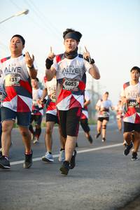 BIB: 131, 6053, 3043
                            <button type="button" onclick="openModal(6458781)" class="btn btn-primary btn-sm float-right btn-popup" data-toggle="modal" data-target=".modal-high-quality">
                        <i class="fas fa-shopping-cart"></i> Add to Cart
                    </button>
                                            <button type="button" onclick="isThisMe(6458781, true)" class="btn btn-success btn-sm float-right btn-popup btn-isme hidden" data-toggle="tooltip" data-placement="bottom" title="นี่คือรูปของคุณใช่ไหม คลิกที่นี่เพื่อเอาเข้าอัลบั้ม">
                        <i class="fas fa-plus"></i> Add to album
                    </button>
                    <button type="button" onclick="isThisMe(6458781, false)" class="btn btn-warning btn-sm float-right btn-popup btn-isnotme hidden">
                        <i class="fas fa-ban"></i> Remove from album
                    </button>