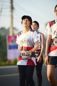 BIB: 6726
                            <button type="button" onclick="openModal(6461220)" class="btn btn-primary btn-sm float-right btn-popup" data-toggle="modal" data-target=".modal-high-quality">
                        <i class="fas fa-shopping-cart"></i> Add to Cart
                    </button>
                                            <button type="button" onclick="isThisMe(6461220, true)" class="btn btn-success btn-sm float-right btn-popup btn-isme hidden" data-toggle="tooltip" data-placement="bottom" title="นี่คือรูปของคุณใช่ไหม คลิกที่นี่เพื่อเอาเข้าอัลบั้ม">
                        <i class="fas fa-plus"></i> Add to album
                    </button>
                    <button type="button" onclick="isThisMe(6461220, false)" class="btn btn-warning btn-sm float-right btn-popup btn-isnotme hidden">
                        <i class="fas fa-ban"></i> Remove from album
                    </button>