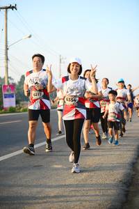 BIB: 6211, 6354, 4500, 654
                            <button type="button" onclick="openModal(6459687)" class="btn btn-primary btn-sm float-right btn-popup" data-toggle="modal" data-target=".modal-high-quality">
                        <i class="fas fa-shopping-cart"></i> Add to Cart
                    </button>
                                            <button type="button" onclick="isThisMe(6459687, true)" class="btn btn-success btn-sm float-right btn-popup btn-isme hidden" data-toggle="tooltip" data-placement="bottom" title="นี่คือรูปของคุณใช่ไหม คลิกที่นี่เพื่อเอาเข้าอัลบั้ม">
                        <i class="fas fa-plus"></i> Add to album
                    </button>
                    <button type="button" onclick="isThisMe(6459687, false)" class="btn btn-warning btn-sm float-right btn-popup btn-isnotme hidden">
                        <i class="fas fa-ban"></i> Remove from album
                    </button>