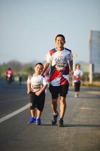 BIB: 7694, 8006
                            <button type="button" onclick="openModal(6464899)" class="btn btn-primary btn-sm float-right btn-popup" data-toggle="modal" data-target=".modal-high-quality">
                        <i class="fas fa-shopping-cart"></i> Add to Cart
                    </button>
                                            <button type="button" onclick="isThisMe(6464899, true)" class="btn btn-success btn-sm float-right btn-popup btn-isme hidden" data-toggle="tooltip" data-placement="bottom" title="นี่คือรูปของคุณใช่ไหม คลิกที่นี่เพื่อเอาเข้าอัลบั้ม">
                        <i class="fas fa-plus"></i> Add to album
                    </button>
                    <button type="button" onclick="isThisMe(6464899, false)" class="btn btn-warning btn-sm float-right btn-popup btn-isnotme hidden">
                        <i class="fas fa-ban"></i> Remove from album
                    </button>