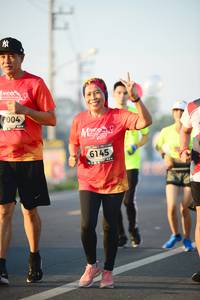 BIB: 2019, 6145
                            <button type="button" onclick="openModal(6462100)" class="btn btn-primary btn-sm float-right btn-popup" data-toggle="modal" data-target=".modal-high-quality">
                        <i class="fas fa-shopping-cart"></i> Add to Cart
                    </button>
                                            <button type="button" onclick="isThisMe(6462100, true)" class="btn btn-success btn-sm float-right btn-popup btn-isme hidden" data-toggle="tooltip" data-placement="bottom" title="นี่คือรูปของคุณใช่ไหม คลิกที่นี่เพื่อเอาเข้าอัลบั้ม">
                        <i class="fas fa-plus"></i> Add to album
                    </button>
                    <button type="button" onclick="isThisMe(6462100, false)" class="btn btn-warning btn-sm float-right btn-popup btn-isnotme hidden">
                        <i class="fas fa-ban"></i> Remove from album
                    </button>