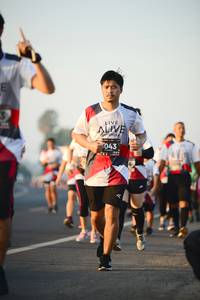 BIB: 043
                            <button type="button" onclick="openModal(6458773)" class="btn btn-primary btn-sm float-right btn-popup" data-toggle="modal" data-target=".modal-high-quality">
                        <i class="fas fa-shopping-cart"></i> Add to Cart
                    </button>
                                            <button type="button" onclick="isThisMe(6458773, true)" class="btn btn-success btn-sm float-right btn-popup btn-isme hidden" data-toggle="tooltip" data-placement="bottom" title="นี่คือรูปของคุณใช่ไหม คลิกที่นี่เพื่อเอาเข้าอัลบั้ม">
                        <i class="fas fa-plus"></i> Add to album
                    </button>
                    <button type="button" onclick="isThisMe(6458773, false)" class="btn btn-warning btn-sm float-right btn-popup btn-isnotme hidden">
                        <i class="fas fa-ban"></i> Remove from album
                    </button>