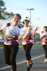 BIB: 7388, 088
                            <button type="button" onclick="openModal(6460033)" class="btn btn-primary btn-sm float-right btn-popup" data-toggle="modal" data-target=".modal-high-quality">
                        <i class="fas fa-shopping-cart"></i> Add to Cart
                    </button>
                                            <button type="button" onclick="isThisMe(6460033, true)" class="btn btn-success btn-sm float-right btn-popup btn-isme hidden" data-toggle="tooltip" data-placement="bottom" title="นี่คือรูปของคุณใช่ไหม คลิกที่นี่เพื่อเอาเข้าอัลบั้ม">
                        <i class="fas fa-plus"></i> Add to album
                    </button>
                    <button type="button" onclick="isThisMe(6460033, false)" class="btn btn-warning btn-sm float-right btn-popup btn-isnotme hidden">
                        <i class="fas fa-ban"></i> Remove from album
                    </button>