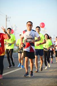 BIB: 2862
                            <button type="button" onclick="openModal(6462105)" class="btn btn-primary btn-sm float-right btn-popup" data-toggle="modal" data-target=".modal-high-quality">
                        <i class="fas fa-shopping-cart"></i> Add to Cart
                    </button>
                                            <button type="button" onclick="isThisMe(6462105, true)" class="btn btn-success btn-sm float-right btn-popup btn-isme hidden" data-toggle="tooltip" data-placement="bottom" title="นี่คือรูปของคุณใช่ไหม คลิกที่นี่เพื่อเอาเข้าอัลบั้ม">
                        <i class="fas fa-plus"></i> Add to album
                    </button>
                    <button type="button" onclick="isThisMe(6462105, false)" class="btn btn-warning btn-sm float-right btn-popup btn-isnotme hidden">
                        <i class="fas fa-ban"></i> Remove from album
                    </button>