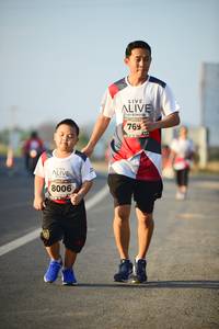 BIB: 769, 8006
                            <button type="button" onclick="openModal(6464905)" class="btn btn-primary btn-sm float-right btn-popup" data-toggle="modal" data-target=".modal-high-quality">
                        <i class="fas fa-shopping-cart"></i> Add to Cart
                    </button>
                                            <button type="button" onclick="isThisMe(6464905, true)" class="btn btn-success btn-sm float-right btn-popup btn-isme hidden" data-toggle="tooltip" data-placement="bottom" title="นี่คือรูปของคุณใช่ไหม คลิกที่นี่เพื่อเอาเข้าอัลบั้ม">
                        <i class="fas fa-plus"></i> Add to album
                    </button>
                    <button type="button" onclick="isThisMe(6464905, false)" class="btn btn-warning btn-sm float-right btn-popup btn-isnotme hidden">
                        <i class="fas fa-ban"></i> Remove from album
                    </button>