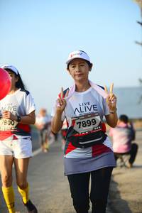 BIB: 7900, 7899
                            <button type="button" onclick="openModal(6464734)" class="btn btn-primary btn-sm float-right btn-popup" data-toggle="modal" data-target=".modal-high-quality">
                        <i class="fas fa-shopping-cart"></i> Add to Cart
                    </button>
                                            <button type="button" onclick="isThisMe(6464734, true)" class="btn btn-success btn-sm float-right btn-popup btn-isme hidden" data-toggle="tooltip" data-placement="bottom" title="นี่คือรูปของคุณใช่ไหม คลิกที่นี่เพื่อเอาเข้าอัลบั้ม">
                        <i class="fas fa-plus"></i> Add to album
                    </button>
                    <button type="button" onclick="isThisMe(6464734, false)" class="btn btn-warning btn-sm float-right btn-popup btn-isnotme hidden">
                        <i class="fas fa-ban"></i> Remove from album
                    </button>