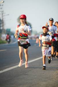 BIB: 250, 6313, 6558
                            <button type="button" onclick="openModal(6461933)" class="btn btn-primary btn-sm float-right btn-popup" data-toggle="modal" data-target=".modal-high-quality">
                        <i class="fas fa-shopping-cart"></i> Add to Cart
                    </button>
                                            <button type="button" onclick="isThisMe(6461933, true)" class="btn btn-success btn-sm float-right btn-popup btn-isme hidden" data-toggle="tooltip" data-placement="bottom" title="นี่คือรูปของคุณใช่ไหม คลิกที่นี่เพื่อเอาเข้าอัลบั้ม">
                        <i class="fas fa-plus"></i> Add to album
                    </button>
                    <button type="button" onclick="isThisMe(6461933, false)" class="btn btn-warning btn-sm float-right btn-popup btn-isnotme hidden">
                        <i class="fas fa-ban"></i> Remove from album
                    </button>