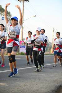 BIB: 4106, 7304, 76972, 789
                            <button type="button" onclick="openModal(6457683)" class="btn btn-primary btn-sm float-right btn-popup" data-toggle="modal" data-target=".modal-high-quality">
                        <i class="fas fa-shopping-cart"></i> Add to Cart
                    </button>
                                            <button type="button" onclick="isThisMe(6457683, true)" class="btn btn-success btn-sm float-right btn-popup btn-isme hidden" data-toggle="tooltip" data-placement="bottom" title="นี่คือรูปของคุณใช่ไหม คลิกที่นี่เพื่อเอาเข้าอัลบั้ม">
                        <i class="fas fa-plus"></i> Add to album
                    </button>
                    <button type="button" onclick="isThisMe(6457683, false)" class="btn btn-warning btn-sm float-right btn-popup btn-isnotme hidden">
                        <i class="fas fa-ban"></i> Remove from album
                    </button>