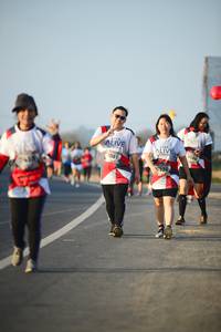 BIB: 6106, 7081, 9526
                            <button type="button" onclick="openModal(6464712)" class="btn btn-primary btn-sm float-right btn-popup" data-toggle="modal" data-target=".modal-high-quality">
                        <i class="fas fa-shopping-cart"></i> Add to Cart
                    </button>
                                            <button type="button" onclick="isThisMe(6464712, true)" class="btn btn-success btn-sm float-right btn-popup btn-isme hidden" data-toggle="tooltip" data-placement="bottom" title="นี่คือรูปของคุณใช่ไหม คลิกที่นี่เพื่อเอาเข้าอัลบั้ม">
                        <i class="fas fa-plus"></i> Add to album
                    </button>
                    <button type="button" onclick="isThisMe(6464712, false)" class="btn btn-warning btn-sm float-right btn-popup btn-isnotme hidden">
                        <i class="fas fa-ban"></i> Remove from album
                    </button>