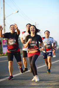 BIB: 7515, 6440, 2952
                            <button type="button" onclick="openModal(6461941)" class="btn btn-primary btn-sm float-right btn-popup" data-toggle="modal" data-target=".modal-high-quality">
                        <i class="fas fa-shopping-cart"></i> Add to Cart
                    </button>
                                            <button type="button" onclick="isThisMe(6461941, true)" class="btn btn-success btn-sm float-right btn-popup btn-isme hidden" data-toggle="tooltip" data-placement="bottom" title="นี่คือรูปของคุณใช่ไหม คลิกที่นี่เพื่อเอาเข้าอัลบั้ม">
                        <i class="fas fa-plus"></i> Add to album
                    </button>
                    <button type="button" onclick="isThisMe(6461941, false)" class="btn btn-warning btn-sm float-right btn-popup btn-isnotme hidden">
                        <i class="fas fa-ban"></i> Remove from album
                    </button>