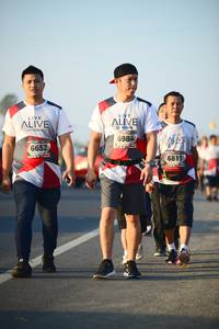 BIB: 6984, 6652, 6811
                            <button type="button" onclick="openModal(6464406)" class="btn btn-primary btn-sm float-right btn-popup" data-toggle="modal" data-target=".modal-high-quality">
                        <i class="fas fa-shopping-cart"></i> Add to Cart
                    </button>
                                            <button type="button" onclick="isThisMe(6464406, true)" class="btn btn-success btn-sm float-right btn-popup btn-isme hidden" data-toggle="tooltip" data-placement="bottom" title="นี่คือรูปของคุณใช่ไหม คลิกที่นี่เพื่อเอาเข้าอัลบั้ม">
                        <i class="fas fa-plus"></i> Add to album
                    </button>
                    <button type="button" onclick="isThisMe(6464406, false)" class="btn btn-warning btn-sm float-right btn-popup btn-isnotme hidden">
                        <i class="fas fa-ban"></i> Remove from album
                    </button>