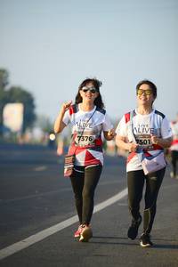 BIB: 97501, 7376
                            <button type="button" onclick="openModal(6464701)" class="btn btn-primary btn-sm float-right btn-popup" data-toggle="modal" data-target=".modal-high-quality">
                        <i class="fas fa-shopping-cart"></i> Add to Cart
                    </button>
                                            <button type="button" onclick="isThisMe(6464701, true)" class="btn btn-success btn-sm float-right btn-popup btn-isme hidden" data-toggle="tooltip" data-placement="bottom" title="นี่คือรูปของคุณใช่ไหม คลิกที่นี่เพื่อเอาเข้าอัลบั้ม">
                        <i class="fas fa-plus"></i> Add to album
                    </button>
                    <button type="button" onclick="isThisMe(6464701, false)" class="btn btn-warning btn-sm float-right btn-popup btn-isnotme hidden">
                        <i class="fas fa-ban"></i> Remove from album
                    </button>