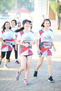 BIB: 7506, 670, 7505
                            <button type="button" onclick="openModal(6465581)" class="btn btn-primary btn-sm float-right btn-popup" data-toggle="modal" data-target=".modal-high-quality">
                        <i class="fas fa-shopping-cart"></i> Add to Cart
                    </button>
                                            <button type="button" onclick="isThisMe(6465581, true)" class="btn btn-success btn-sm float-right btn-popup btn-isme hidden" data-toggle="tooltip" data-placement="bottom" title="นี่คือรูปของคุณใช่ไหม คลิกที่นี่เพื่อเอาเข้าอัลบั้ม">
                        <i class="fas fa-plus"></i> Add to album
                    </button>
                    <button type="button" onclick="isThisMe(6465581, false)" class="btn btn-warning btn-sm float-right btn-popup btn-isnotme hidden">
                        <i class="fas fa-ban"></i> Remove from album
                    </button>