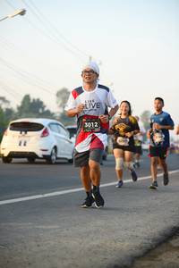 BIB: 3012, 6297
                            <button type="button" onclick="openModal(6457564)" class="btn btn-primary btn-sm float-right btn-popup" data-toggle="modal" data-target=".modal-high-quality">
                        <i class="fas fa-shopping-cart"></i> Add to Cart
                    </button>
                                            <button type="button" onclick="isThisMe(6457564, true)" class="btn btn-success btn-sm float-right btn-popup btn-isme hidden" data-toggle="tooltip" data-placement="bottom" title="นี่คือรูปของคุณใช่ไหม คลิกที่นี่เพื่อเอาเข้าอัลบั้ม">
                        <i class="fas fa-plus"></i> Add to album
                    </button>
                    <button type="button" onclick="isThisMe(6457564, false)" class="btn btn-warning btn-sm float-right btn-popup btn-isnotme hidden">
                        <i class="fas fa-ban"></i> Remove from album
                    </button>