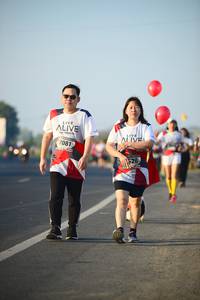 BIB: 7081
                            <button type="button" onclick="openModal(6464719)" class="btn btn-primary btn-sm float-right btn-popup" data-toggle="modal" data-target=".modal-high-quality">
                        <i class="fas fa-shopping-cart"></i> Add to Cart
                    </button>
                                            <button type="button" onclick="isThisMe(6464719, true)" class="btn btn-success btn-sm float-right btn-popup btn-isme hidden" data-toggle="tooltip" data-placement="bottom" title="นี่คือรูปของคุณใช่ไหม คลิกที่นี่เพื่อเอาเข้าอัลบั้ม">
                        <i class="fas fa-plus"></i> Add to album
                    </button>
                    <button type="button" onclick="isThisMe(6464719, false)" class="btn btn-warning btn-sm float-right btn-popup btn-isnotme hidden">
                        <i class="fas fa-ban"></i> Remove from album
                    </button>