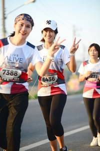 BIB: 271, 7388, 6436
                            <button type="button" onclick="openModal(6460029)" class="btn btn-primary btn-sm float-right btn-popup" data-toggle="modal" data-target=".modal-high-quality">
                        <i class="fas fa-shopping-cart"></i> Add to Cart
                    </button>
                                            <button type="button" onclick="isThisMe(6460029, true)" class="btn btn-success btn-sm float-right btn-popup btn-isme hidden" data-toggle="tooltip" data-placement="bottom" title="นี่คือรูปของคุณใช่ไหม คลิกที่นี่เพื่อเอาเข้าอัลบั้ม">
                        <i class="fas fa-plus"></i> Add to album
                    </button>
                    <button type="button" onclick="isThisMe(6460029, false)" class="btn btn-warning btn-sm float-right btn-popup btn-isnotme hidden">
                        <i class="fas fa-ban"></i> Remove from album
                    </button>