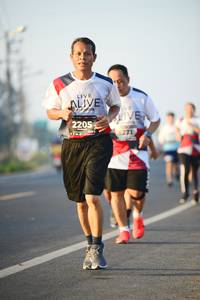 BIB: 2205, 6271
                            <button type="button" onclick="openModal(6462132)" class="btn btn-primary btn-sm float-right btn-popup" data-toggle="modal" data-target=".modal-high-quality">
                        <i class="fas fa-shopping-cart"></i> Add to Cart
                    </button>
                                            <button type="button" onclick="isThisMe(6462132, true)" class="btn btn-success btn-sm float-right btn-popup btn-isme hidden" data-toggle="tooltip" data-placement="bottom" title="นี่คือรูปของคุณใช่ไหม คลิกที่นี่เพื่อเอาเข้าอัลบั้ม">
                        <i class="fas fa-plus"></i> Add to album
                    </button>
                    <button type="button" onclick="isThisMe(6462132, false)" class="btn btn-warning btn-sm float-right btn-popup btn-isnotme hidden">
                        <i class="fas fa-ban"></i> Remove from album
                    </button>