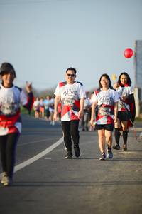 BIB: 7081, 16106, 7526
                            <button type="button" onclick="openModal(6464713)" class="btn btn-primary btn-sm float-right btn-popup" data-toggle="modal" data-target=".modal-high-quality">
                        <i class="fas fa-shopping-cart"></i> Add to Cart
                    </button>
                                            <button type="button" onclick="isThisMe(6464713, true)" class="btn btn-success btn-sm float-right btn-popup btn-isme hidden" data-toggle="tooltip" data-placement="bottom" title="นี่คือรูปของคุณใช่ไหม คลิกที่นี่เพื่อเอาเข้าอัลบั้ม">
                        <i class="fas fa-plus"></i> Add to album
                    </button>
                    <button type="button" onclick="isThisMe(6464713, false)" class="btn btn-warning btn-sm float-right btn-popup btn-isnotme hidden">
                        <i class="fas fa-ban"></i> Remove from album
                    </button>