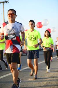 BIB: 2862, 128
                            <button type="button" onclick="openModal(6462115)" class="btn btn-primary btn-sm float-right btn-popup" data-toggle="modal" data-target=".modal-high-quality">
                        <i class="fas fa-shopping-cart"></i> Add to Cart
                    </button>
                                            <button type="button" onclick="isThisMe(6462115, true)" class="btn btn-success btn-sm float-right btn-popup btn-isme hidden" data-toggle="tooltip" data-placement="bottom" title="นี่คือรูปของคุณใช่ไหม คลิกที่นี่เพื่อเอาเข้าอัลบั้ม">
                        <i class="fas fa-plus"></i> Add to album
                    </button>
                    <button type="button" onclick="isThisMe(6462115, false)" class="btn btn-warning btn-sm float-right btn-popup btn-isnotme hidden">
                        <i class="fas fa-ban"></i> Remove from album
                    </button>