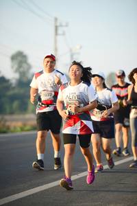 BIB: 7077, 737
                            <button type="button" onclick="openModal(6461984)" class="btn btn-primary btn-sm float-right btn-popup" data-toggle="modal" data-target=".modal-high-quality">
                        <i class="fas fa-shopping-cart"></i> Add to Cart
                    </button>
                                            <button type="button" onclick="isThisMe(6461984, true)" class="btn btn-success btn-sm float-right btn-popup btn-isme hidden" data-toggle="tooltip" data-placement="bottom" title="นี่คือรูปของคุณใช่ไหม คลิกที่นี่เพื่อเอาเข้าอัลบั้ม">
                        <i class="fas fa-plus"></i> Add to album
                    </button>
                    <button type="button" onclick="isThisMe(6461984, false)" class="btn btn-warning btn-sm float-right btn-popup btn-isnotme hidden">
                        <i class="fas fa-ban"></i> Remove from album
                    </button>