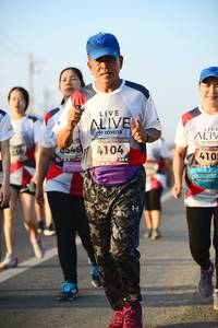 BIB: 8546, 4104, 410
                            <button type="button" onclick="openModal(6464371)" class="btn btn-primary btn-sm float-right btn-popup" data-toggle="modal" data-target=".modal-high-quality">
                        <i class="fas fa-shopping-cart"></i> Add to Cart
                    </button>
                                            <button type="button" onclick="isThisMe(6464371, true)" class="btn btn-success btn-sm float-right btn-popup btn-isme hidden" data-toggle="tooltip" data-placement="bottom" title="นี่คือรูปของคุณใช่ไหม คลิกที่นี่เพื่อเอาเข้าอัลบั้ม">
                        <i class="fas fa-plus"></i> Add to album
                    </button>
                    <button type="button" onclick="isThisMe(6464371, false)" class="btn btn-warning btn-sm float-right btn-popup btn-isnotme hidden">
                        <i class="fas fa-ban"></i> Remove from album
                    </button>