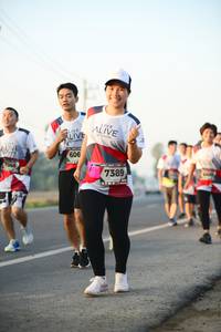 BIB: 606, 046, 7389
                            <button type="button" onclick="openModal(6458243)" class="btn btn-primary btn-sm float-right btn-popup" data-toggle="modal" data-target=".modal-high-quality">
                        <i class="fas fa-shopping-cart"></i> Add to Cart
                    </button>
                                            <button type="button" onclick="isThisMe(6458243, true)" class="btn btn-success btn-sm float-right btn-popup btn-isme hidden" data-toggle="tooltip" data-placement="bottom" title="นี่คือรูปของคุณใช่ไหม คลิกที่นี่เพื่อเอาเข้าอัลบั้ม">
                        <i class="fas fa-plus"></i> Add to album
                    </button>
                    <button type="button" onclick="isThisMe(6458243, false)" class="btn btn-warning btn-sm float-right btn-popup btn-isnotme hidden">
                        <i class="fas fa-ban"></i> Remove from album
                    </button>