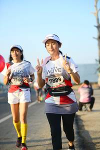 BIB: 7900, 7899
                            <button type="button" onclick="openModal(6464736)" class="btn btn-primary btn-sm float-right btn-popup" data-toggle="modal" data-target=".modal-high-quality">
                        <i class="fas fa-shopping-cart"></i> Add to Cart
                    </button>
                                            <button type="button" onclick="isThisMe(6464736, true)" class="btn btn-success btn-sm float-right btn-popup btn-isme hidden" data-toggle="tooltip" data-placement="bottom" title="นี่คือรูปของคุณใช่ไหม คลิกที่นี่เพื่อเอาเข้าอัลบั้ม">
                        <i class="fas fa-plus"></i> Add to album
                    </button>
                    <button type="button" onclick="isThisMe(6464736, false)" class="btn btn-warning btn-sm float-right btn-popup btn-isnotme hidden">
                        <i class="fas fa-ban"></i> Remove from album
                    </button>