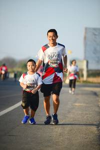 BIB: 7694, 8006
                            <button type="button" onclick="openModal(6464901)" class="btn btn-primary btn-sm float-right btn-popup" data-toggle="modal" data-target=".modal-high-quality">
                        <i class="fas fa-shopping-cart"></i> Add to Cart
                    </button>
                                            <button type="button" onclick="isThisMe(6464901, true)" class="btn btn-success btn-sm float-right btn-popup btn-isme hidden" data-toggle="tooltip" data-placement="bottom" title="นี่คือรูปของคุณใช่ไหม คลิกที่นี่เพื่อเอาเข้าอัลบั้ม">
                        <i class="fas fa-plus"></i> Add to album
                    </button>
                    <button type="button" onclick="isThisMe(6464901, false)" class="btn btn-warning btn-sm float-right btn-popup btn-isnotme hidden">
                        <i class="fas fa-ban"></i> Remove from album
                    </button>