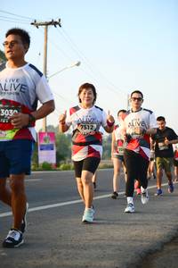 BIB: 3030, 7512, 726
                            <button type="button" onclick="openModal(6459489)" class="btn btn-primary btn-sm float-right btn-popup" data-toggle="modal" data-target=".modal-high-quality">
                        <i class="fas fa-shopping-cart"></i> Add to Cart
                    </button>
                                            <button type="button" onclick="isThisMe(6459489, true)" class="btn btn-success btn-sm float-right btn-popup btn-isme hidden" data-toggle="tooltip" data-placement="bottom" title="นี่คือรูปของคุณใช่ไหม คลิกที่นี่เพื่อเอาเข้าอัลบั้ม">
                        <i class="fas fa-plus"></i> Add to album
                    </button>
                    <button type="button" onclick="isThisMe(6459489, false)" class="btn btn-warning btn-sm float-right btn-popup btn-isnotme hidden">
                        <i class="fas fa-ban"></i> Remove from album
                    </button>