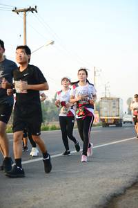 BIB: 350, 211
                            <button type="button" onclick="openModal(6458052)" class="btn btn-primary btn-sm float-right btn-popup" data-toggle="modal" data-target=".modal-high-quality">
                        <i class="fas fa-shopping-cart"></i> Add to Cart
                    </button>
                                            <button type="button" onclick="isThisMe(6458052, true)" class="btn btn-success btn-sm float-right btn-popup btn-isme hidden" data-toggle="tooltip" data-placement="bottom" title="นี่คือรูปของคุณใช่ไหม คลิกที่นี่เพื่อเอาเข้าอัลบั้ม">
                        <i class="fas fa-plus"></i> Add to album
                    </button>
                    <button type="button" onclick="isThisMe(6458052, false)" class="btn btn-warning btn-sm float-right btn-popup btn-isnotme hidden">
                        <i class="fas fa-ban"></i> Remove from album
                    </button>