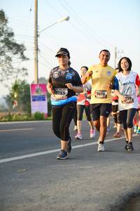 BIB: 7753, 7678, 138
                            <button type="button" onclick="openModal(6459435)" class="btn btn-primary btn-sm float-right btn-popup" data-toggle="modal" data-target=".modal-high-quality">
                        <i class="fas fa-shopping-cart"></i> Add to Cart
                    </button>
                                            <button type="button" onclick="isThisMe(6459435, true)" class="btn btn-success btn-sm float-right btn-popup btn-isme hidden" data-toggle="tooltip" data-placement="bottom" title="นี่คือรูปของคุณใช่ไหม คลิกที่นี่เพื่อเอาเข้าอัลบั้ม">
                        <i class="fas fa-plus"></i> Add to album
                    </button>
                    <button type="button" onclick="isThisMe(6459435, false)" class="btn btn-warning btn-sm float-right btn-popup btn-isnotme hidden">
                        <i class="fas fa-ban"></i> Remove from album
                    </button>