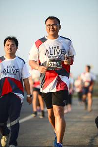 BIB: 3791, 128
                            <button type="button" onclick="openModal(6462017)" class="btn btn-primary btn-sm float-right btn-popup" data-toggle="modal" data-target=".modal-high-quality">
                        <i class="fas fa-shopping-cart"></i> Add to Cart
                    </button>
                                            <button type="button" onclick="isThisMe(6462017, true)" class="btn btn-success btn-sm float-right btn-popup btn-isme hidden" data-toggle="tooltip" data-placement="bottom" title="นี่คือรูปของคุณใช่ไหม คลิกที่นี่เพื่อเอาเข้าอัลบั้ม">
                        <i class="fas fa-plus"></i> Add to album
                    </button>
                    <button type="button" onclick="isThisMe(6462017, false)" class="btn btn-warning btn-sm float-right btn-popup btn-isnotme hidden">
                        <i class="fas fa-ban"></i> Remove from album
                    </button>