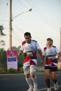 BIB: 3653, 3836
                            <button type="button" onclick="openModal(6439271)" class="btn btn-primary btn-sm float-right btn-popup" data-toggle="modal" data-target=".modal-high-quality">
                        <i class="fas fa-shopping-cart"></i> Add to Cart
                    </button>
                                            <button type="button" onclick="isThisMe(6439271, true)" class="btn btn-success btn-sm float-right btn-popup btn-isme hidden" data-toggle="tooltip" data-placement="bottom" title="นี่คือรูปของคุณใช่ไหม คลิกที่นี่เพื่อเอาเข้าอัลบั้ม">
                        <i class="fas fa-plus"></i> Add to album
                    </button>
                    <button type="button" onclick="isThisMe(6439271, false)" class="btn btn-warning btn-sm float-right btn-popup btn-isnotme hidden">
                        <i class="fas fa-ban"></i> Remove from album
                    </button>