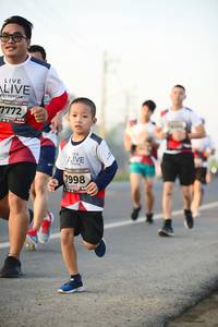 BIB: 7772, 7998
                            <button type="button" onclick="openModal(6441792)" class="btn btn-primary btn-sm float-right btn-popup" data-toggle="modal" data-target=".modal-high-quality">
                        <i class="fas fa-shopping-cart"></i> Add to Cart
                    </button>
                                            <button type="button" onclick="isThisMe(6441792, true)" class="btn btn-success btn-sm float-right btn-popup btn-isme hidden" data-toggle="tooltip" data-placement="bottom" title="นี่คือรูปของคุณใช่ไหม คลิกที่นี่เพื่อเอาเข้าอัลบั้ม">
                        <i class="fas fa-plus"></i> Add to album
                    </button>
                    <button type="button" onclick="isThisMe(6441792, false)" class="btn btn-warning btn-sm float-right btn-popup btn-isnotme hidden">
                        <i class="fas fa-ban"></i> Remove from album
                    </button>