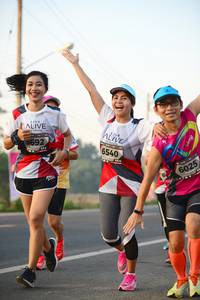 BIB: 901, 0692, 6540, 6025
                            <button type="button" onclick="openModal(6440258)" class="btn btn-primary btn-sm float-right btn-popup" data-toggle="modal" data-target=".modal-high-quality">
                        <i class="fas fa-shopping-cart"></i> Add to Cart
                    </button>
                                            <button type="button" onclick="isThisMe(6440258, true)" class="btn btn-success btn-sm float-right btn-popup btn-isme hidden" data-toggle="tooltip" data-placement="bottom" title="นี่คือรูปของคุณใช่ไหม คลิกที่นี่เพื่อเอาเข้าอัลบั้ม">
                        <i class="fas fa-plus"></i> Add to album
                    </button>
                    <button type="button" onclick="isThisMe(6440258, false)" class="btn btn-warning btn-sm float-right btn-popup btn-isnotme hidden">
                        <i class="fas fa-ban"></i> Remove from album
                    </button>