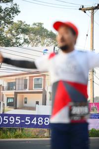 BIB: 5488
                            <button type="button" onclick="openModal(6441621)" class="btn btn-primary btn-sm float-right btn-popup" data-toggle="modal" data-target=".modal-high-quality">
                        <i class="fas fa-shopping-cart"></i> Add to Cart
                    </button>
                                            <button type="button" onclick="isThisMe(6441621, true)" class="btn btn-success btn-sm float-right btn-popup btn-isme hidden" data-toggle="tooltip" data-placement="bottom" title="นี่คือรูปของคุณใช่ไหม คลิกที่นี่เพื่อเอาเข้าอัลบั้ม">
                        <i class="fas fa-plus"></i> Add to album
                    </button>
                    <button type="button" onclick="isThisMe(6441621, false)" class="btn btn-warning btn-sm float-right btn-popup btn-isnotme hidden">
                        <i class="fas fa-ban"></i> Remove from album
                    </button>