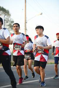 BIB: 6007, 6047, 2161
                            <button type="button" onclick="openModal(6441592)" class="btn btn-primary btn-sm float-right btn-popup" data-toggle="modal" data-target=".modal-high-quality">
                        <i class="fas fa-shopping-cart"></i> Add to Cart
                    </button>
                                            <button type="button" onclick="isThisMe(6441592, true)" class="btn btn-success btn-sm float-right btn-popup btn-isme hidden" data-toggle="tooltip" data-placement="bottom" title="นี่คือรูปของคุณใช่ไหม คลิกที่นี่เพื่อเอาเข้าอัลบั้ม">
                        <i class="fas fa-plus"></i> Add to album
                    </button>
                    <button type="button" onclick="isThisMe(6441592, false)" class="btn btn-warning btn-sm float-right btn-popup btn-isnotme hidden">
                        <i class="fas fa-ban"></i> Remove from album
                    </button>