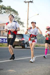 BIB: 2928, 600, 3089
                            <button type="button" onclick="openModal(6439832)" class="btn btn-primary btn-sm float-right btn-popup" data-toggle="modal" data-target=".modal-high-quality">
                        <i class="fas fa-shopping-cart"></i> Add to Cart
                    </button>
                                            <button type="button" onclick="isThisMe(6439832, true)" class="btn btn-success btn-sm float-right btn-popup btn-isme hidden" data-toggle="tooltip" data-placement="bottom" title="นี่คือรูปของคุณใช่ไหม คลิกที่นี่เพื่อเอาเข้าอัลบั้ม">
                        <i class="fas fa-plus"></i> Add to album
                    </button>
                    <button type="button" onclick="isThisMe(6439832, false)" class="btn btn-warning btn-sm float-right btn-popup btn-isnotme hidden">
                        <i class="fas fa-ban"></i> Remove from album
                    </button>