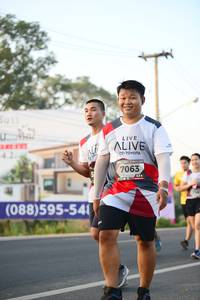 BIB: 7063
                            <button type="button" onclick="openModal(6439962)" class="btn btn-primary btn-sm float-right btn-popup" data-toggle="modal" data-target=".modal-high-quality">
                        <i class="fas fa-shopping-cart"></i> Add to Cart
                    </button>
                                            <button type="button" onclick="isThisMe(6439962, true)" class="btn btn-success btn-sm float-right btn-popup btn-isme hidden" data-toggle="tooltip" data-placement="bottom" title="นี่คือรูปของคุณใช่ไหม คลิกที่นี่เพื่อเอาเข้าอัลบั้ม">
                        <i class="fas fa-plus"></i> Add to album
                    </button>
                    <button type="button" onclick="isThisMe(6439962, false)" class="btn btn-warning btn-sm float-right btn-popup btn-isnotme hidden">
                        <i class="fas fa-ban"></i> Remove from album
                    </button>