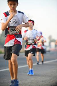 BIB: 755, 3607
                            <button type="button" onclick="openModal(6441715)" class="btn btn-primary btn-sm float-right btn-popup" data-toggle="modal" data-target=".modal-high-quality">
                        <i class="fas fa-shopping-cart"></i> Add to Cart
                    </button>
                                            <button type="button" onclick="isThisMe(6441715, true)" class="btn btn-success btn-sm float-right btn-popup btn-isme hidden" data-toggle="tooltip" data-placement="bottom" title="นี่คือรูปของคุณใช่ไหม คลิกที่นี่เพื่อเอาเข้าอัลบั้ม">
                        <i class="fas fa-plus"></i> Add to album
                    </button>
                    <button type="button" onclick="isThisMe(6441715, false)" class="btn btn-warning btn-sm float-right btn-popup btn-isnotme hidden">
                        <i class="fas fa-ban"></i> Remove from album
                    </button>